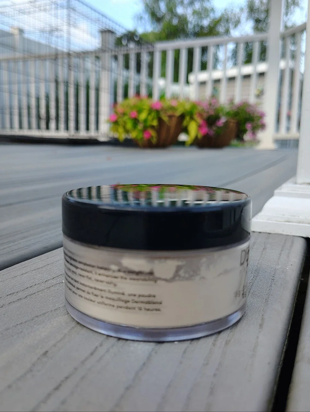 Dermablend Illuminating Banana Setting Powder – Banana